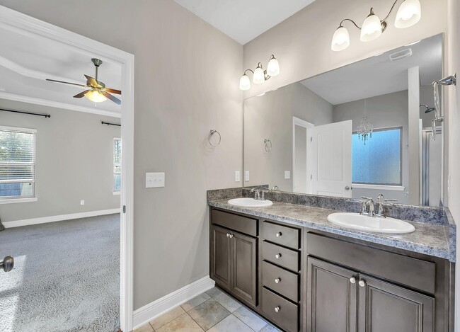 Building Photo - 3589 Autumn Woods Dr