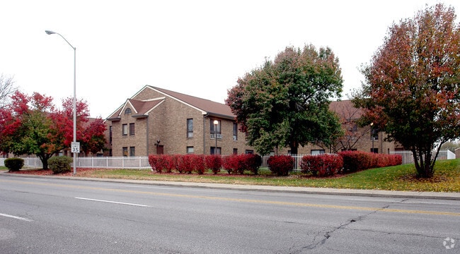 Building Photo - University Center