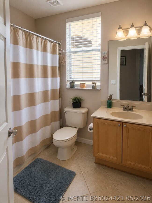 Building Photo - 3945 Torres Cir