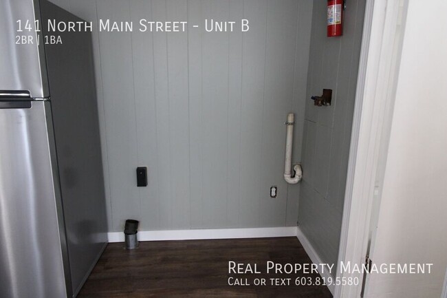 Building Photo - 141 N Main St