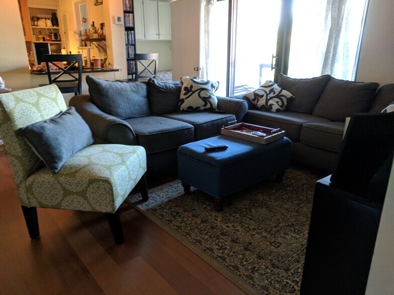 Building Photo - 12702 Veirs Mill Rd