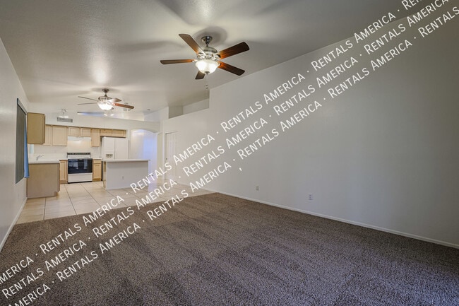 Building Photo - 7158 E Juanita Ave