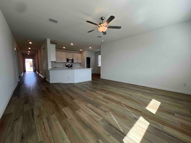 Building Photo - 118 Jenkinson Dr