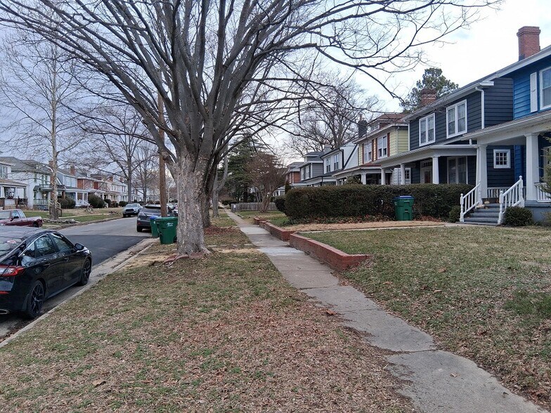 Building Photo - 2509 Seminary Ave