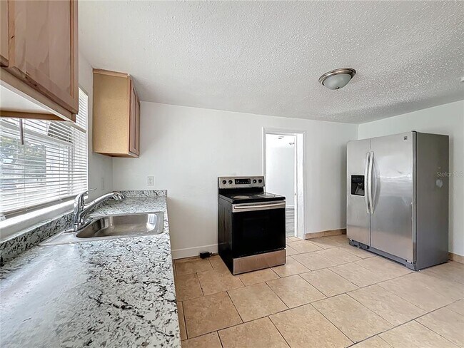 Building Photo - 1329 30th St