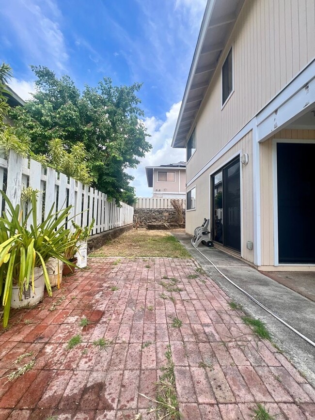 Building Photo - 91-1047 Kumimi Street