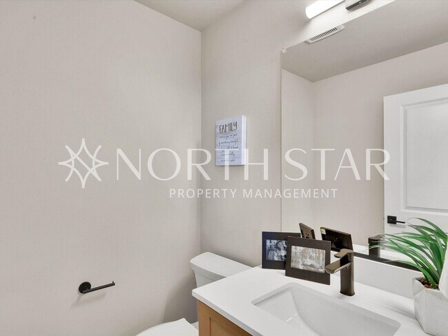 Building Photo - 8898-8898 Serenity Ter