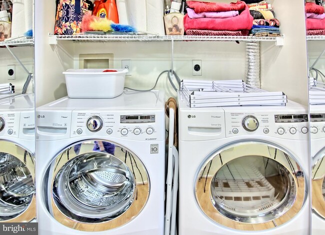 Building Photo - 534 Kennington Rd