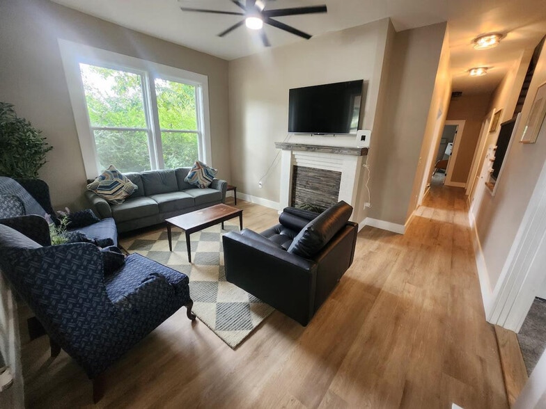 Building Photo - 203 Brockman Ave