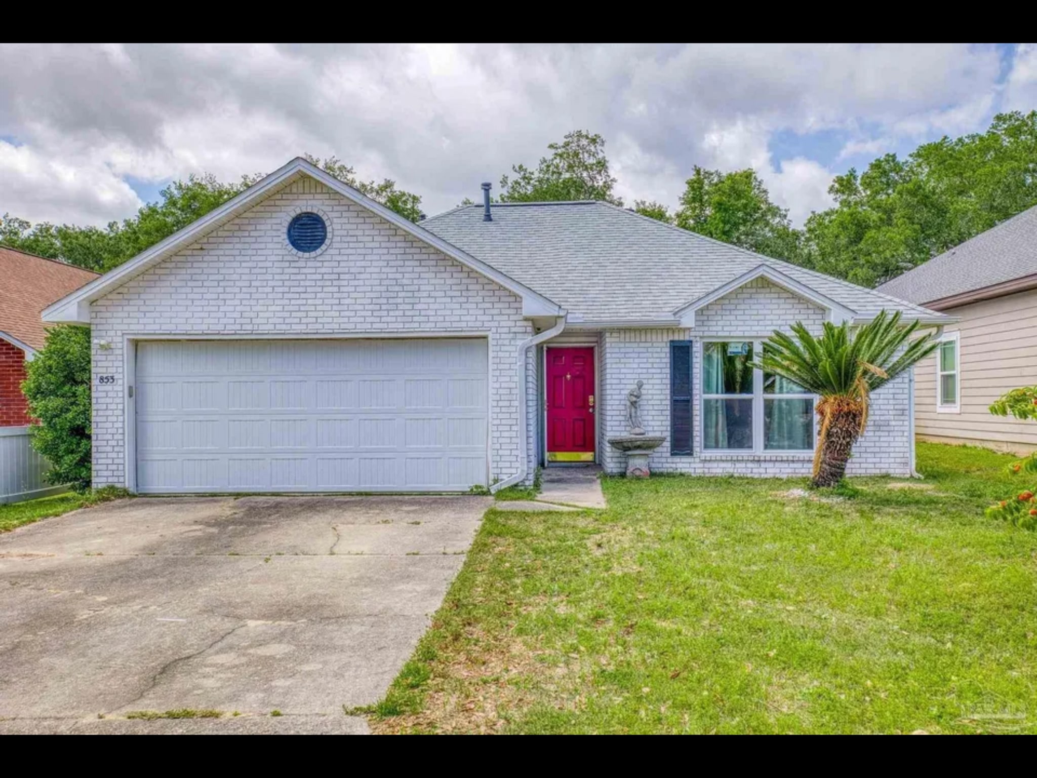 Building Photo - 853 Ladner Dr