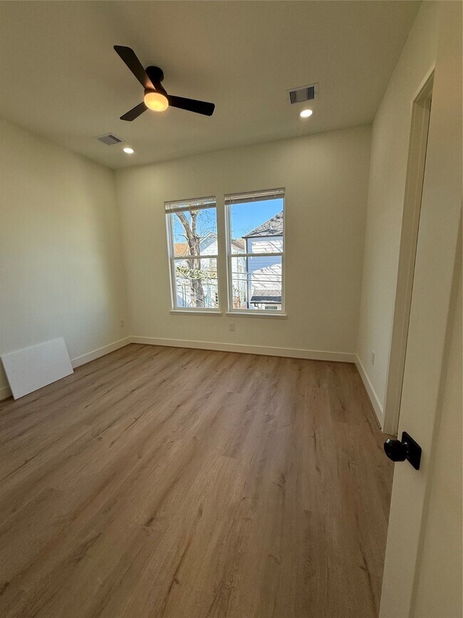 Building Photo - 1815 McKee St