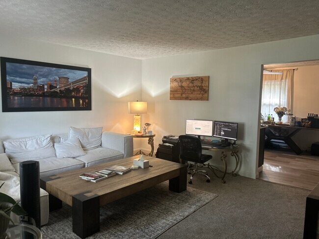 Building Photo - 14268 Prospect Rd