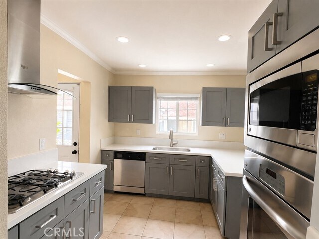 Building Photo - 5053 Range View Ave