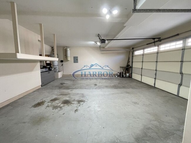 Building Photo - 4535 168th St