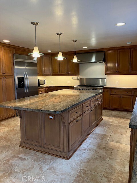 Building Photo - 57 Margate Square