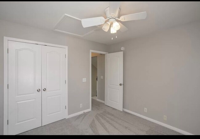 Building Photo - 6861 Scarlet Ridge Dr