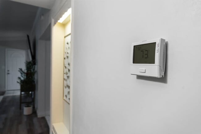 Building Photo - 10150 Sierra Madre Rd