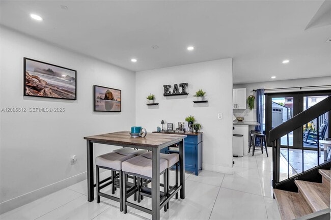 Building Photo - 5725 SW 132nd Ct