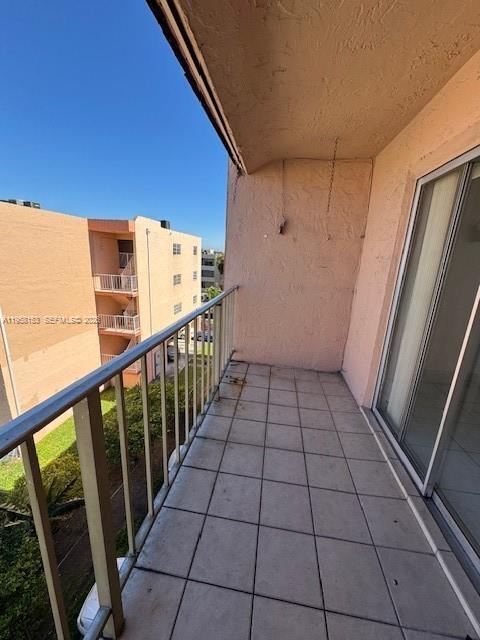 Building Photo - 6130 W 19th Ave