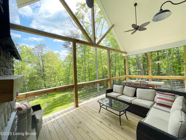 Building Photo - 84 Lakeside Dr