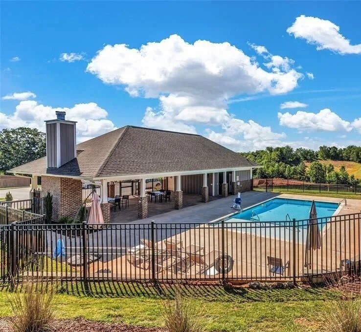 Neighborhood pool and pavilion - 206 Marathon Ln