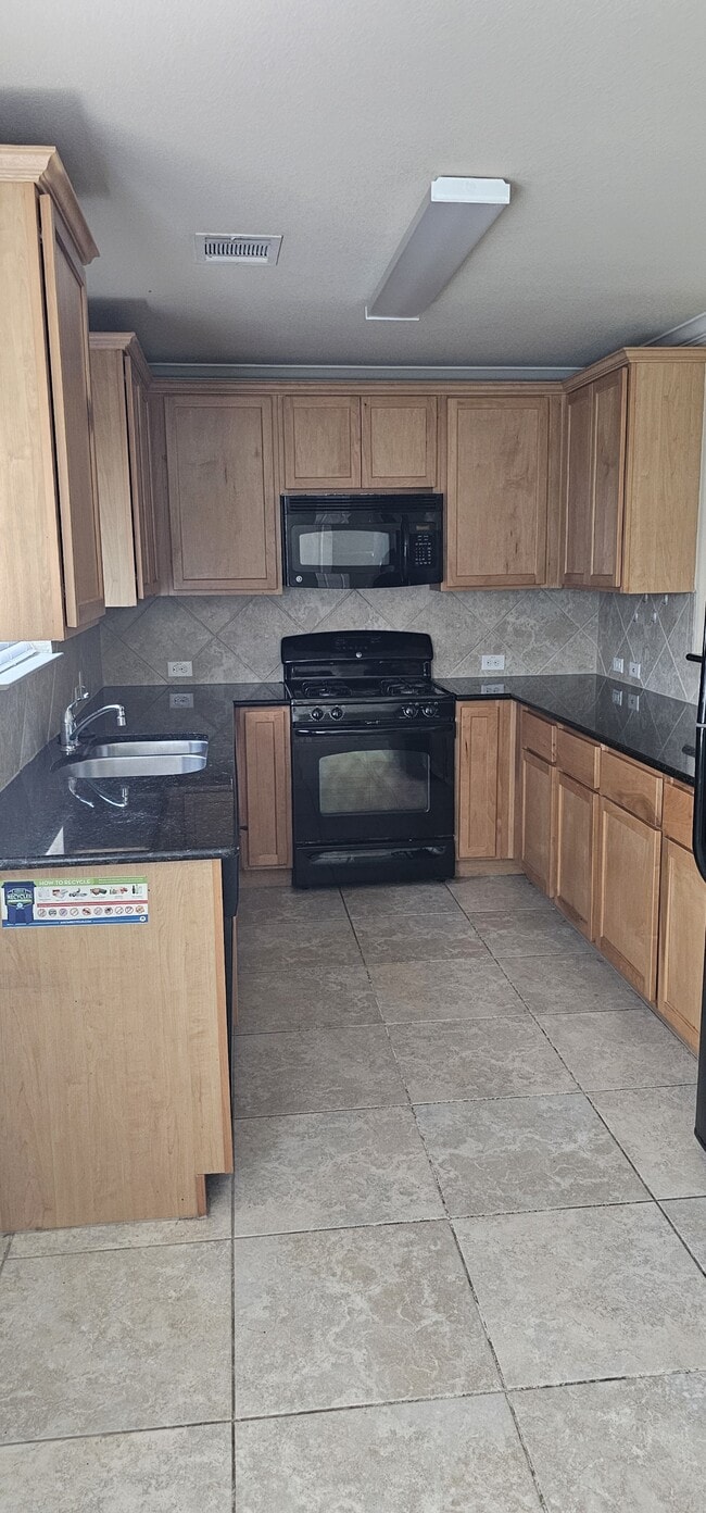 Building Photo - 7213 Outfitter Drive