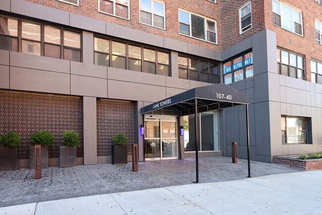 Building Photo - 107-40 Queens Blvd