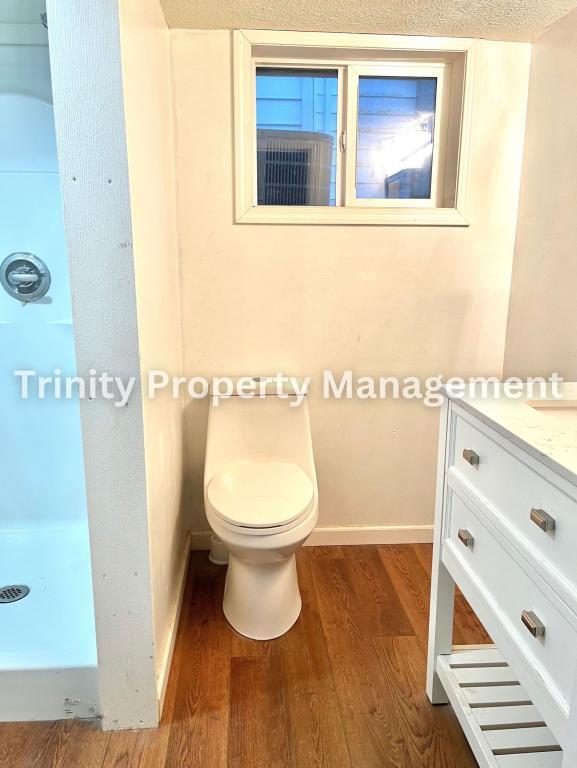 Building Photo - 1297 1/2 N 16th St