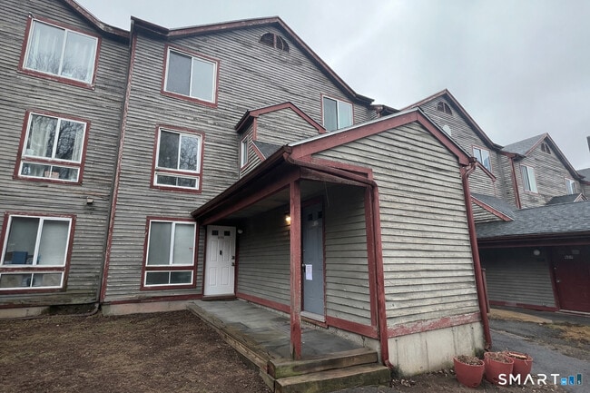 Building Photo - 1423 Quinnipiac Ave