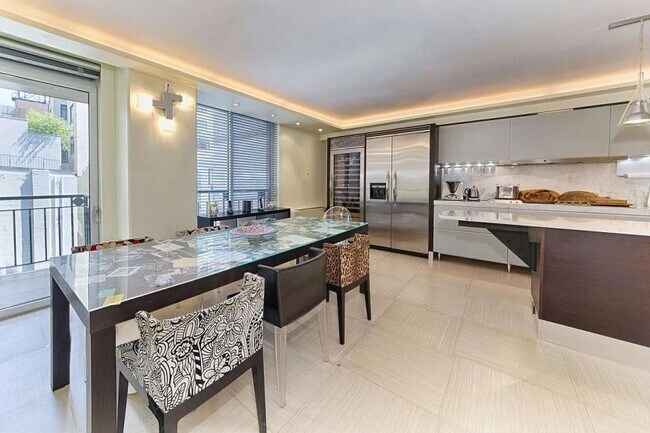 Building Photo - 2 bedroom in NEW YORK NY 10013