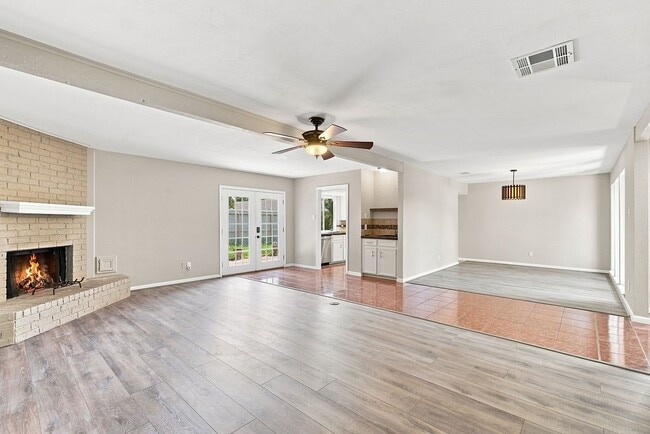 Building Photo - 15706 Cavendish Dr