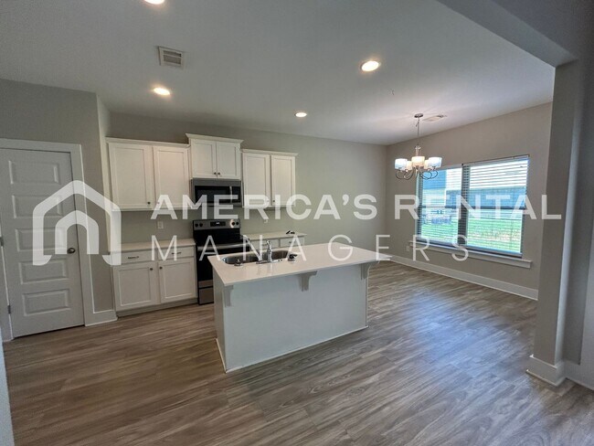 Building Photo - 15597 Crimson Rdg Cir