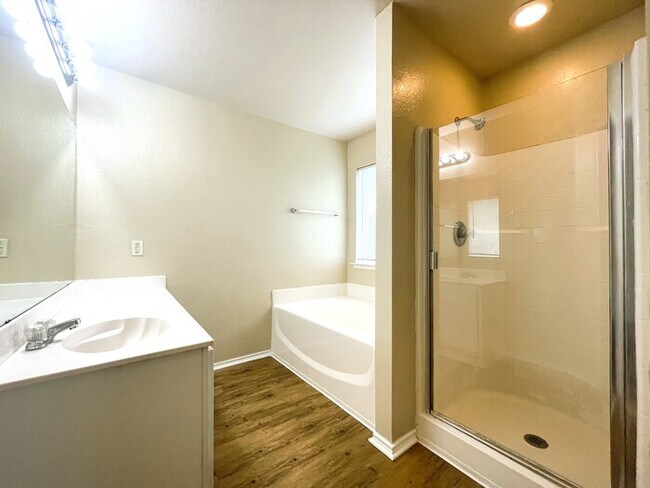 Building Photo - Beautifully Designed Home – Available for ...
