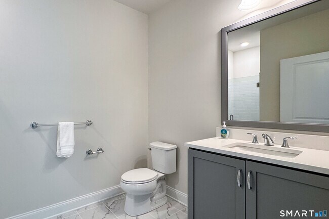 Building Photo - 25 Brentwood Cir