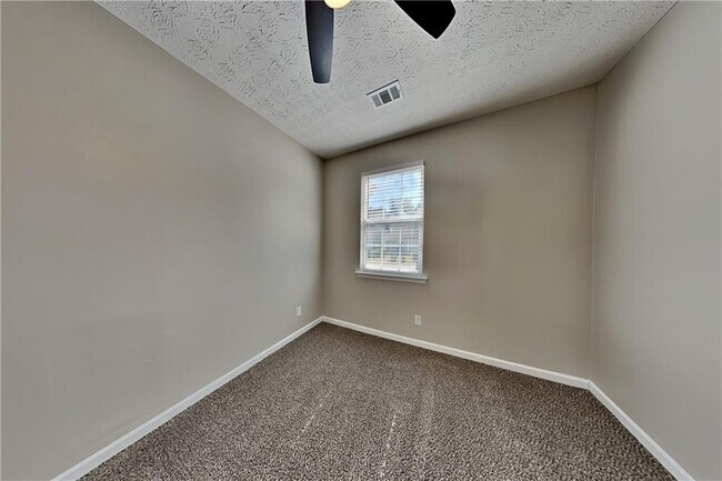 Building Photo - 274 Windcroft Ln NW