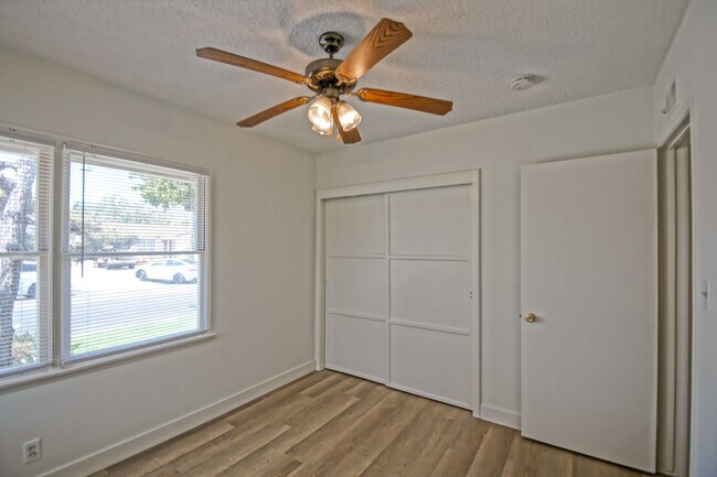 Building Photo - 5512 Wiseburn St