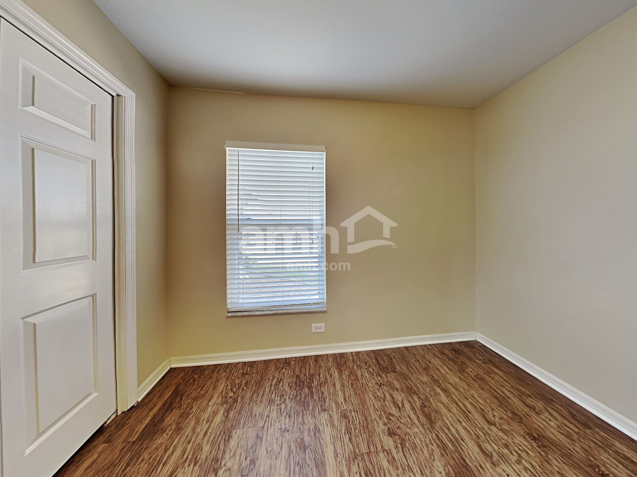 Building Photo - 10527 Juliano Dr