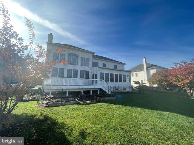 Building Photo - 43554 Freeport Pl
