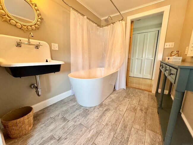 Building Photo - 179 Prospect Ave