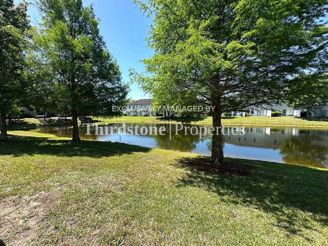 Building Photo - 1660 Biscayne Bay Cir