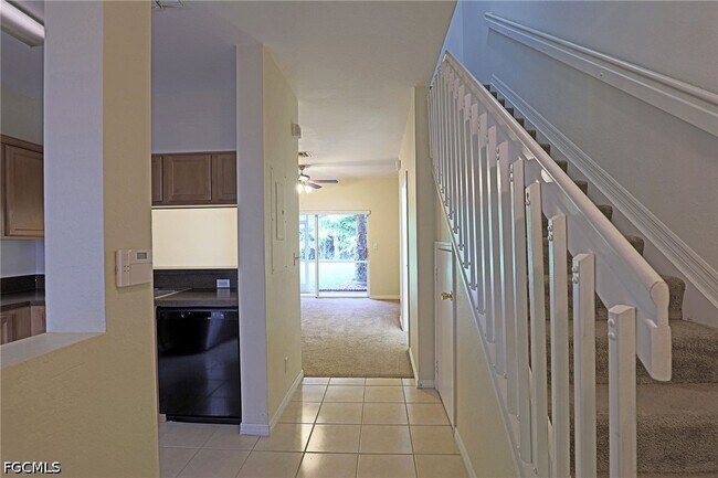 Building Photo - 8205 Pacific Beach Dr