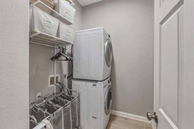 Building Photo - 10204 Wind Cave Trail