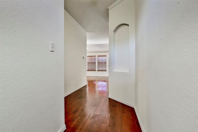 Building Photo - 2853 Cascade Cove Dr