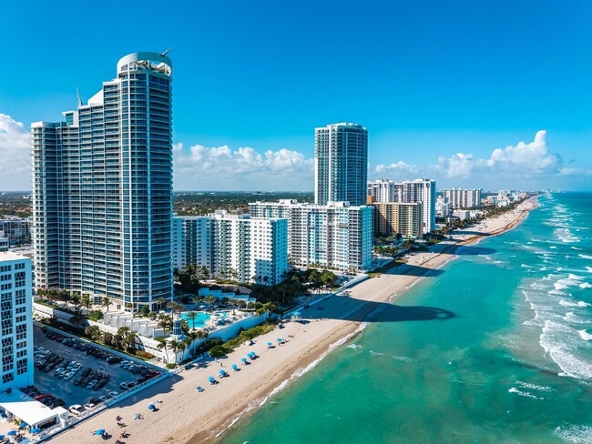 Building Photo - 3101 S Ocean Dr