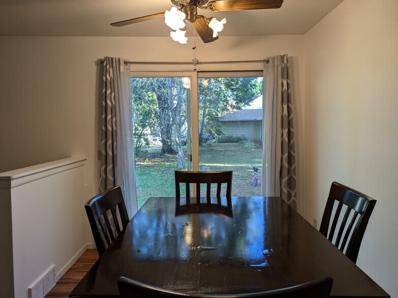 Building Photo - 2101 Adderbury Cir