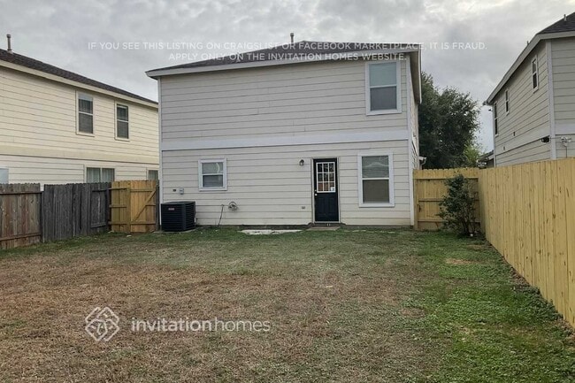 Building Photo - 7803 Cypress Edge Dr