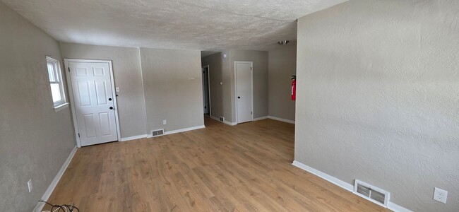 Building Photo - 2 bedroom renovated apartment in Norristown $1,800/mo