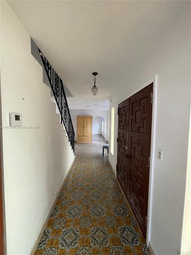 Building Photo - 3500 E 6th Ave