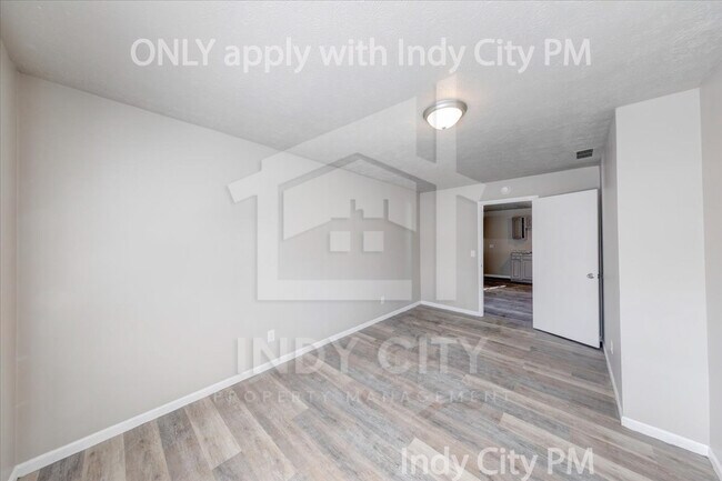 Building Photo - 3440 N Harding St