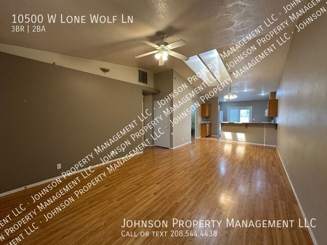 Building Photo - 10500 W Lone Wolf Ln